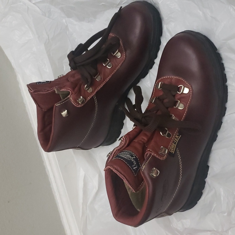 Vasque Skywalk sundower 7536 W Size 11 Gore-Tex Hiking Leather Boots Burgundy